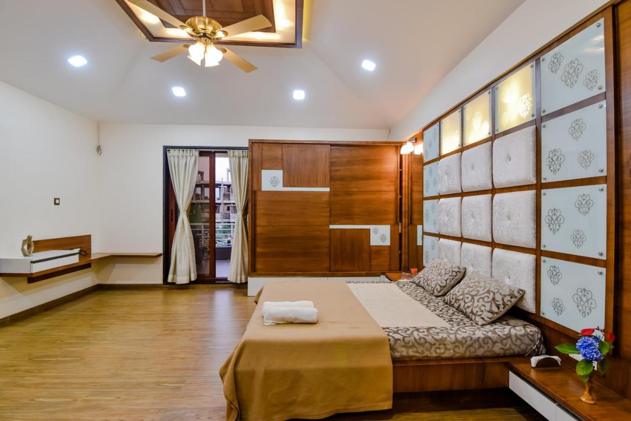 Lifeline Villas - Luxurious Taraangan 4 Mountain View Villa With Biggest Pool And Huge Open Area Lonavala Luaran gambar