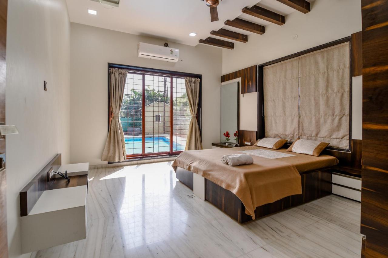 Lifeline Villas - Luxurious Taraangan 4 Mountain View Villa With Biggest Pool And Huge Open Area Lonavala Luaran gambar