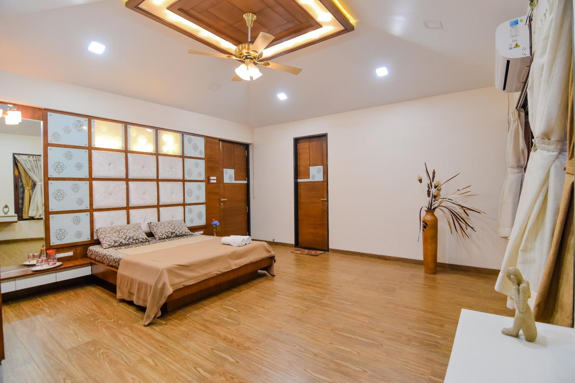 Lifeline Villas - Luxurious Taraangan 4 Mountain View Villa With Biggest Pool And Huge Open Area Lonavala Luaran gambar