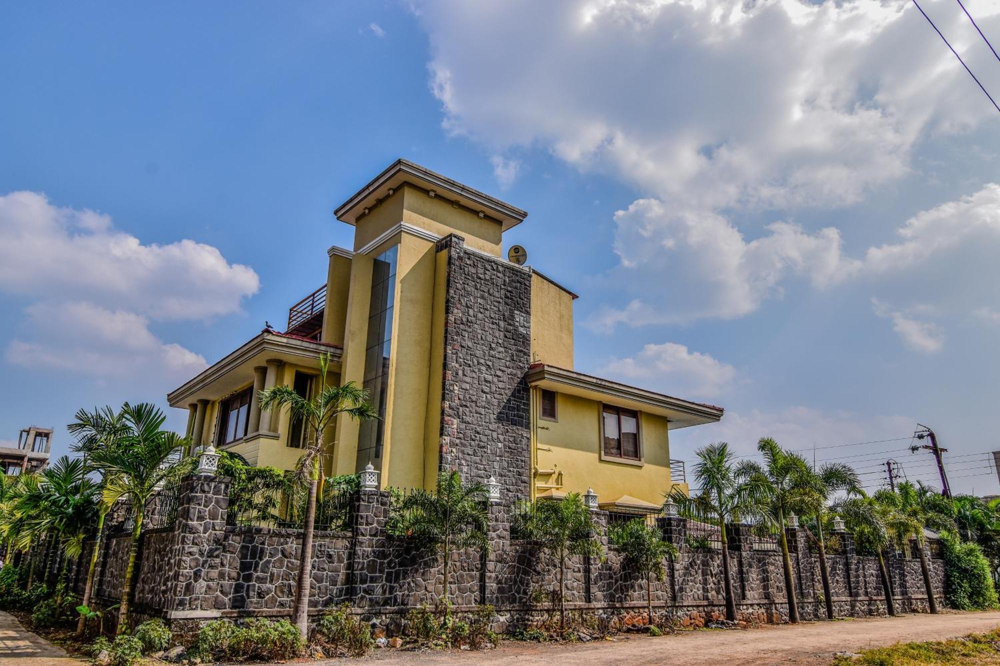 Lifeline Villas - Luxurious Taraangan 4 Mountain View Villa With Biggest Pool And Huge Open Area Lonavala Luaran gambar